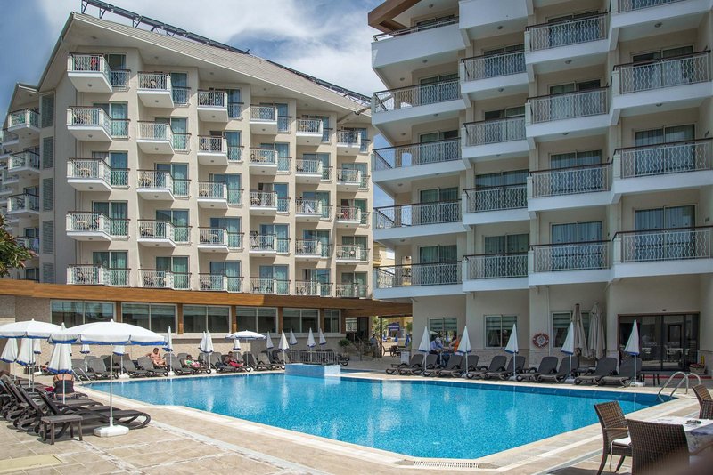 Riviera Hotel & Spa 7