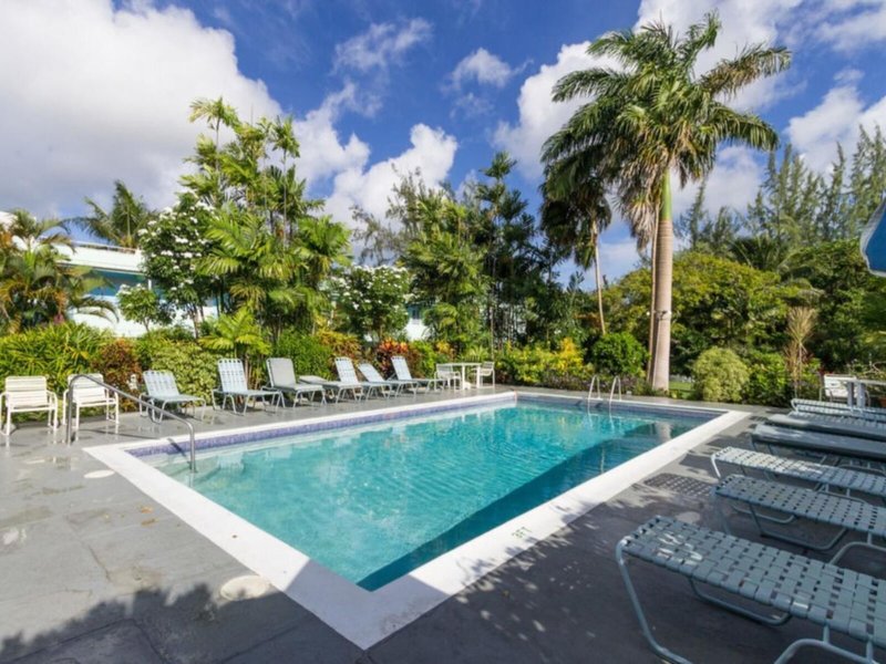 Palm Garden Hotel 12