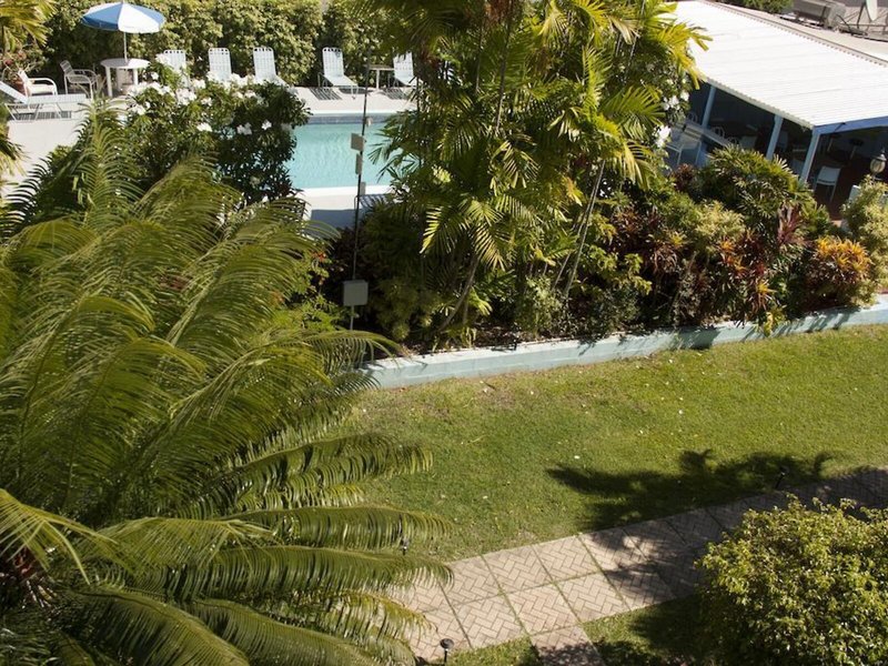 Palm Garden Hotel 13