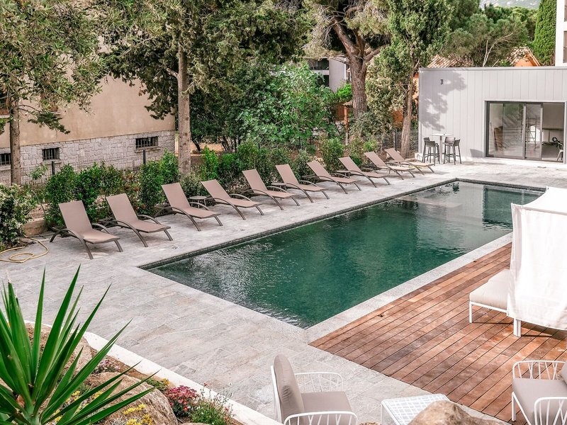 Best Western Hôtel Casa Bianca 10 - Outdoor Pool