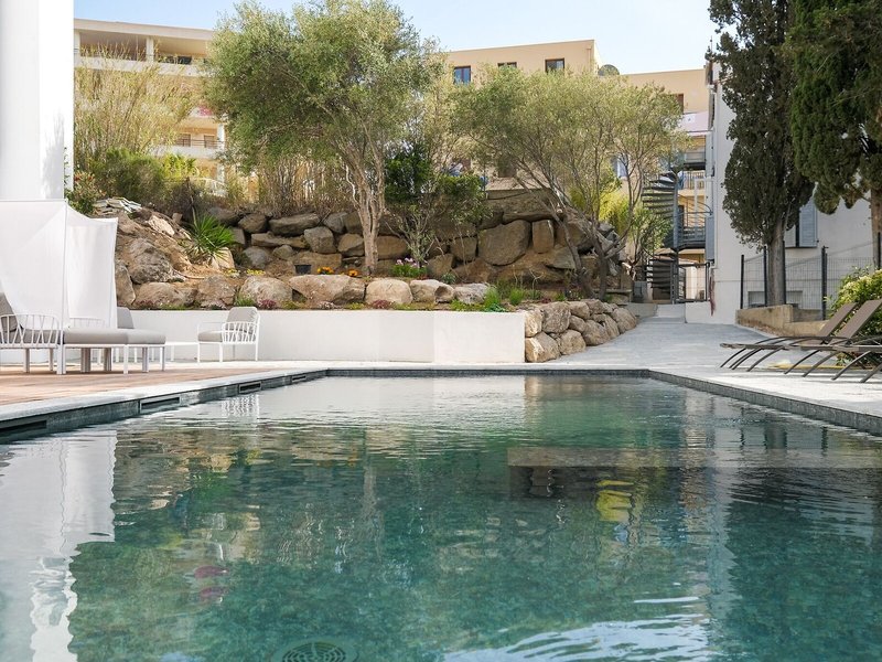Best Western Hôtel Casa Bianca 14 - Outdoor Pool
