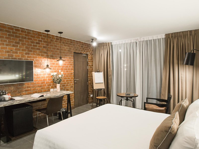 Art Mai Gallery Hotel 42