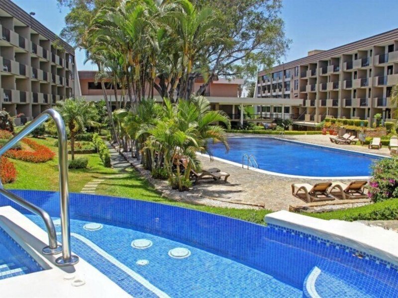 Irazu Hotel & Studios 1