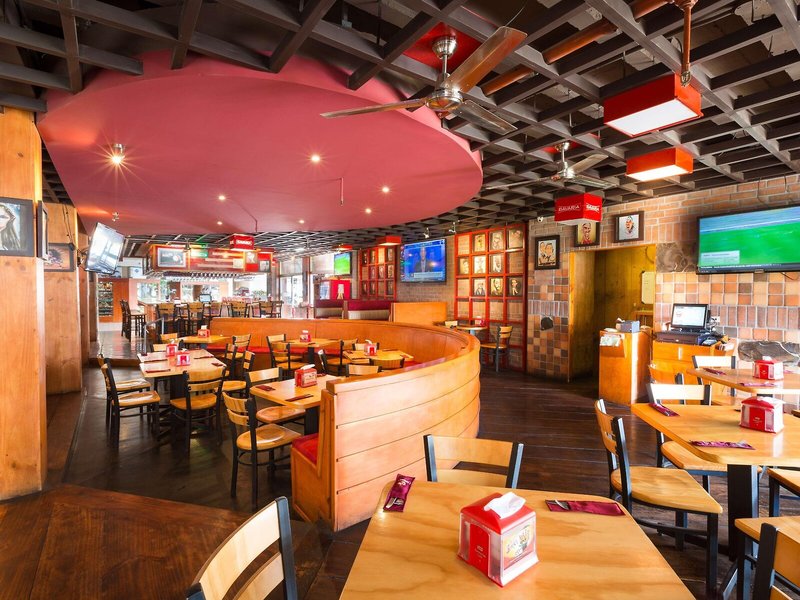 Irazu Hotel & Studios 14