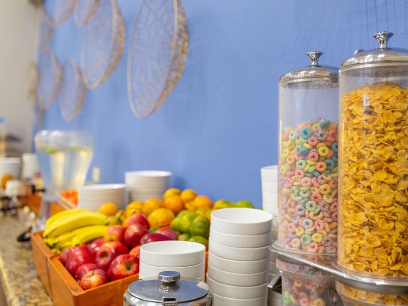 Irazu Hotel & Studios 15