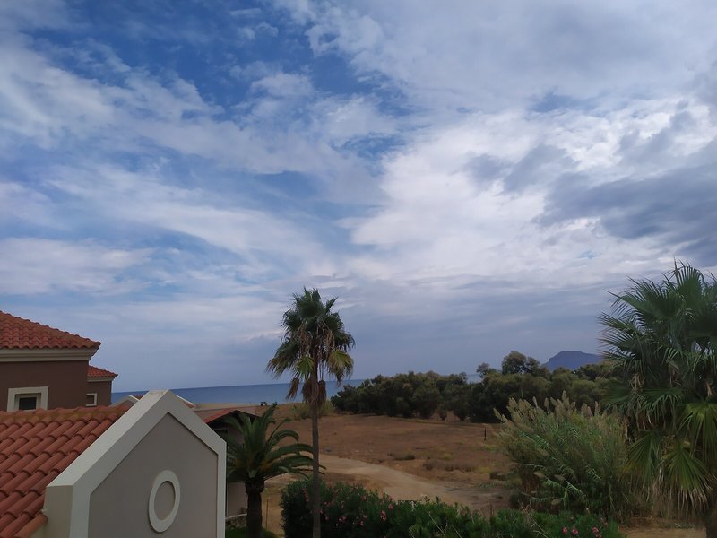 Lito Beach Hotel 35