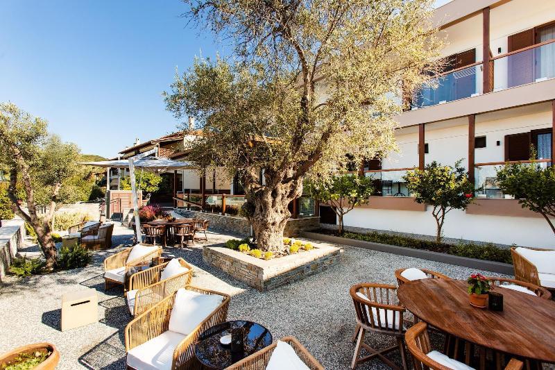 Ayia Marina Suites 4