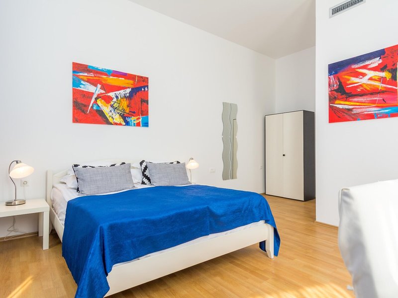 Hotel Split Inn 16 - Room Example