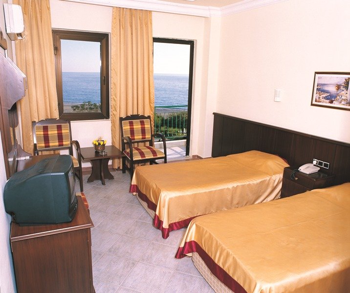 Sun Fire Beach Hotel 4