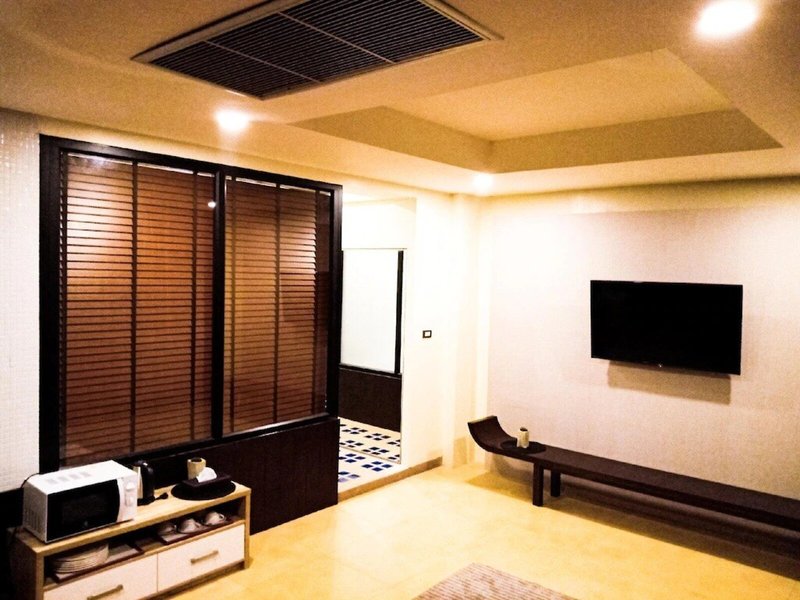 Nim Hotel 40