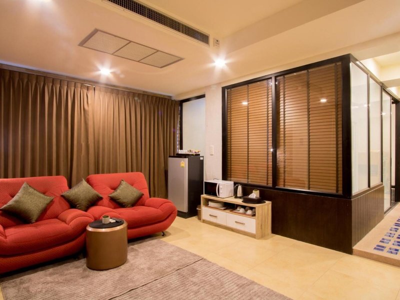 Nim Hotel 13