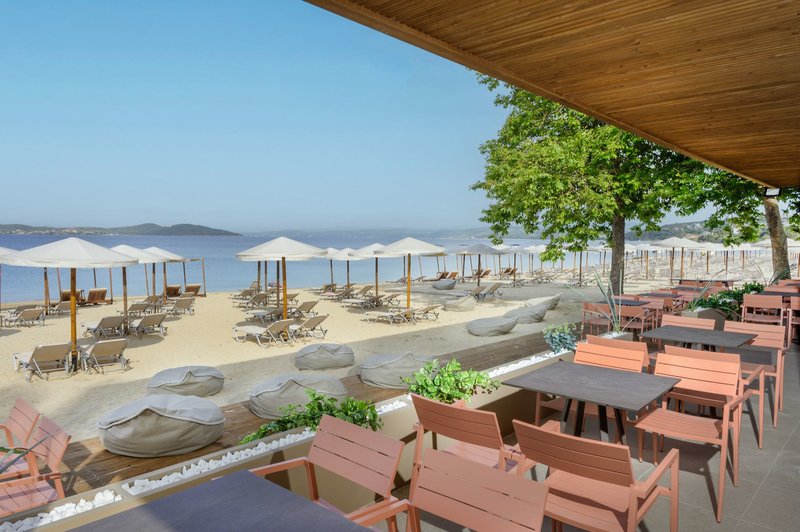 Akrathos Beach Hotel 3