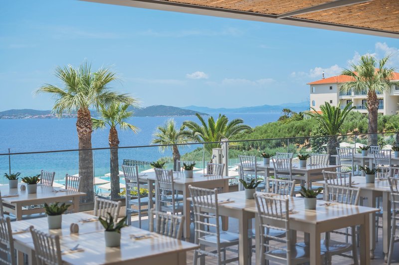 Akrathos Beach Hotel 7