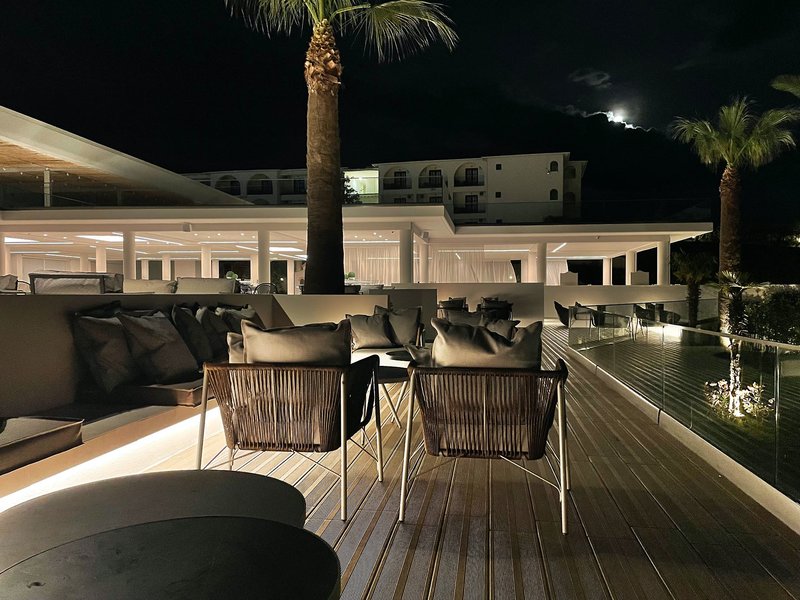 Akrathos Beach Hotel 14