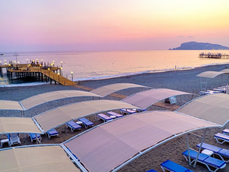 Senza Sunset Beach Hotel 11 - Beach