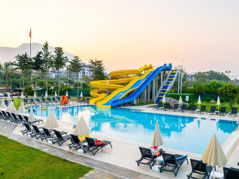 Senza Sunset Beach Hotel 18 - Outdoor Pool