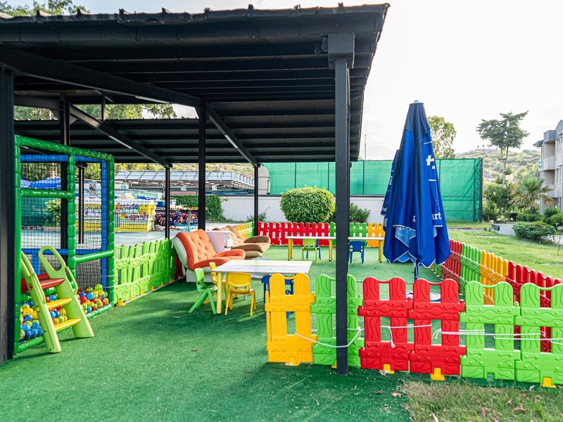 Senza Sunset Beach Hotel 37 - Sports and leisure