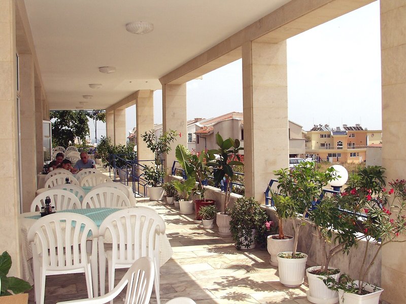 Larisa I & II 5 - Restaurant