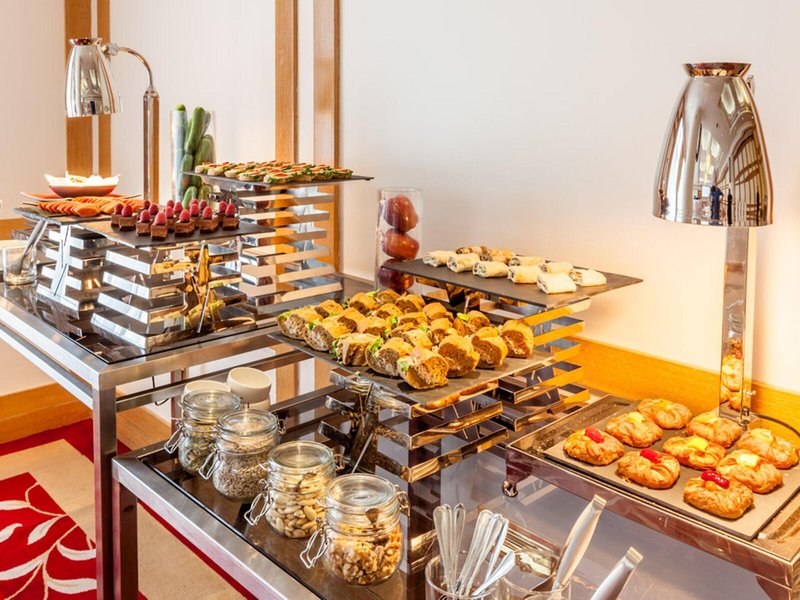 Crowne Plaza Abu Dhabi 19