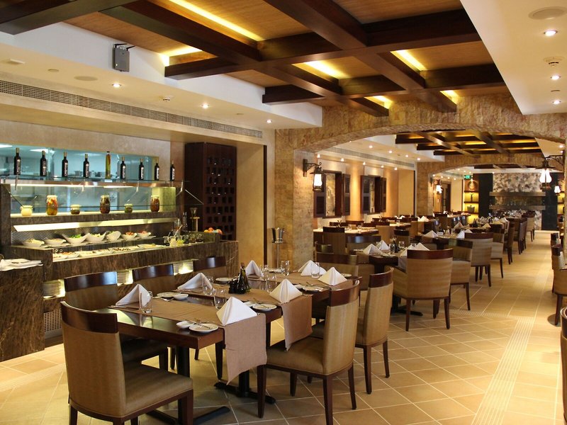 Crowne Plaza Abu Dhabi 22