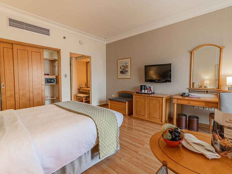 Crowne Plaza Abu Dhabi 28