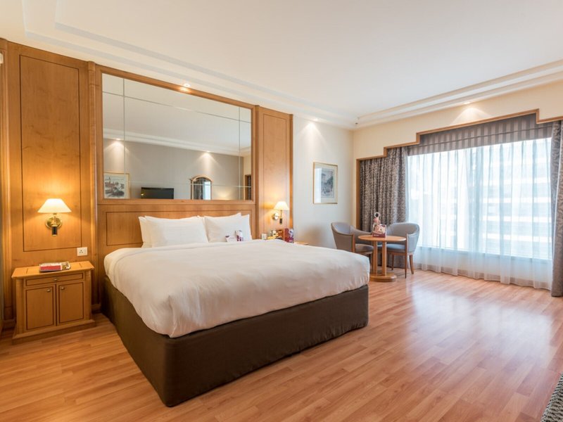 Crowne Plaza Abu Dhabi 36