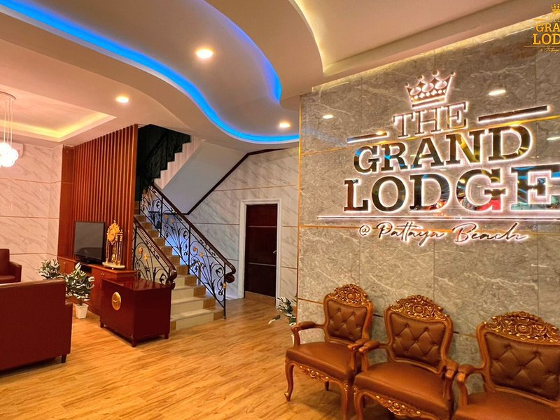 The Privi Hotel 7
