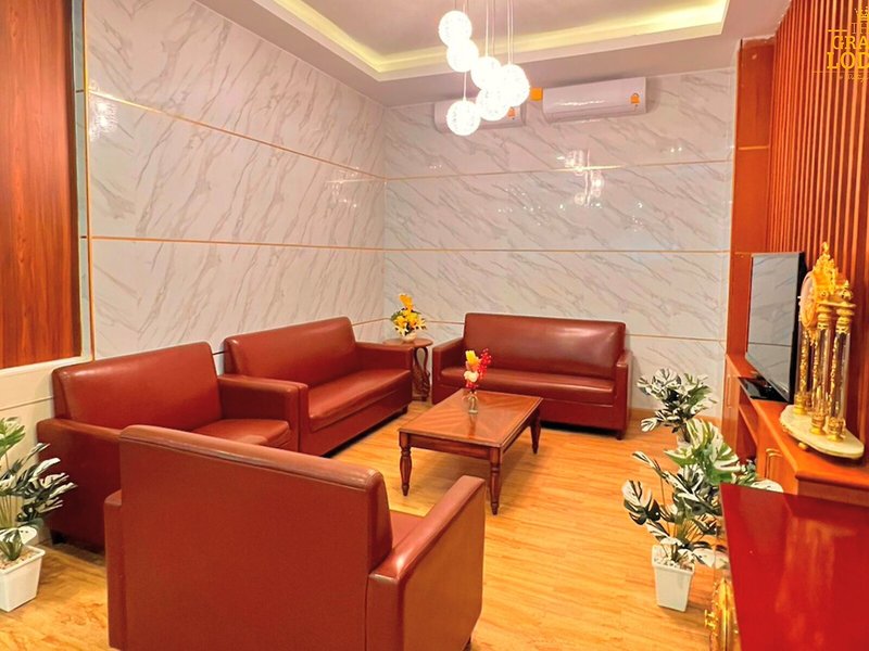 The Privi Hotel 10