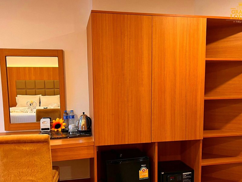 The Privi Hotel 25