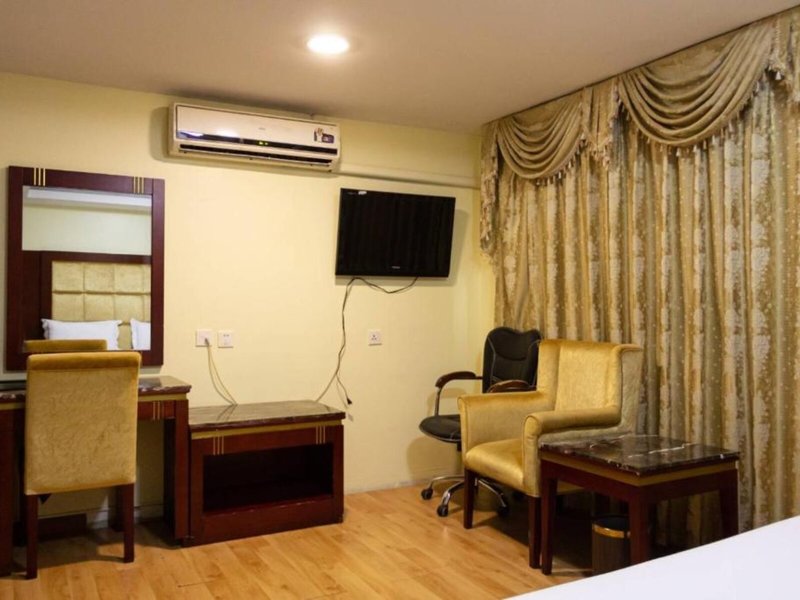 The Privi Hotel 45