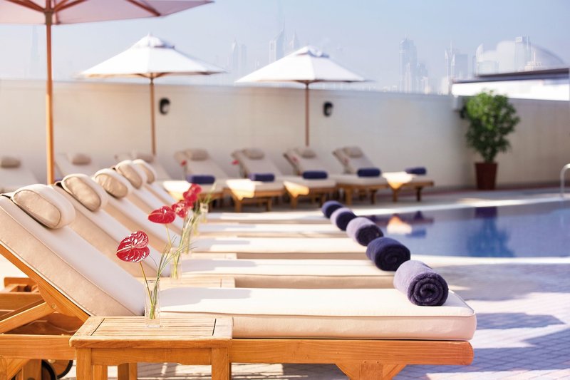Mövenpick Bur Dubai 6