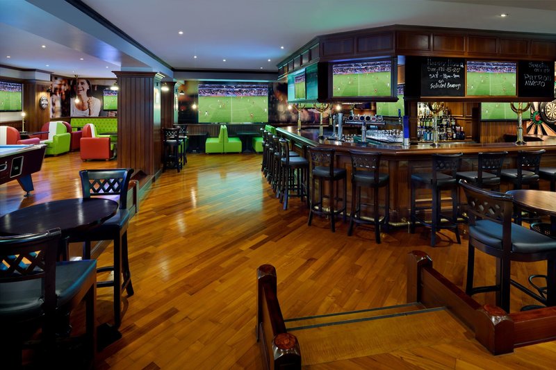 Mövenpick Bur Dubai 7