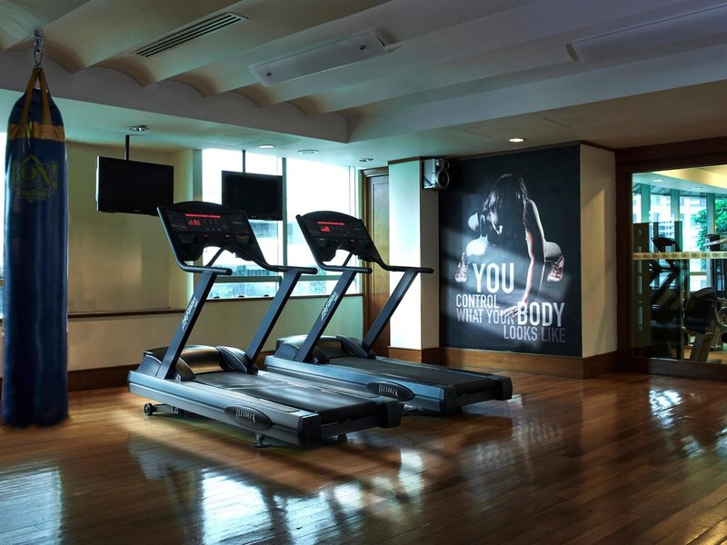Pullman Kuala Lumpur City Centre Hotel & Residences 15