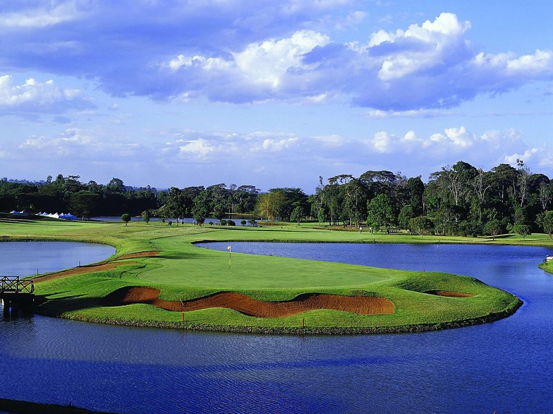 The Windsor Golf & Country 24