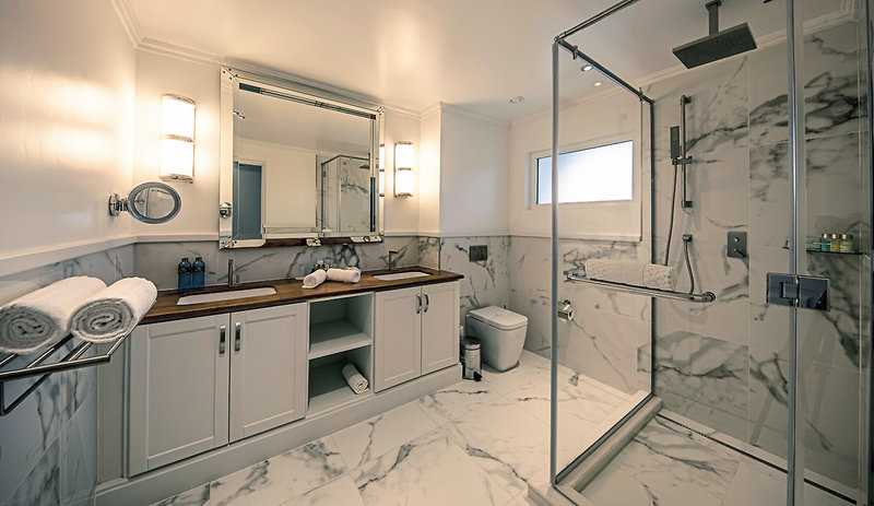 Hemingways Watamu 16