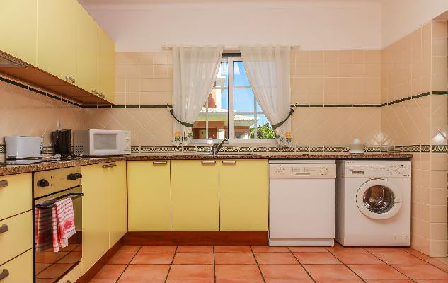 Colina da Lapa Apartments 12