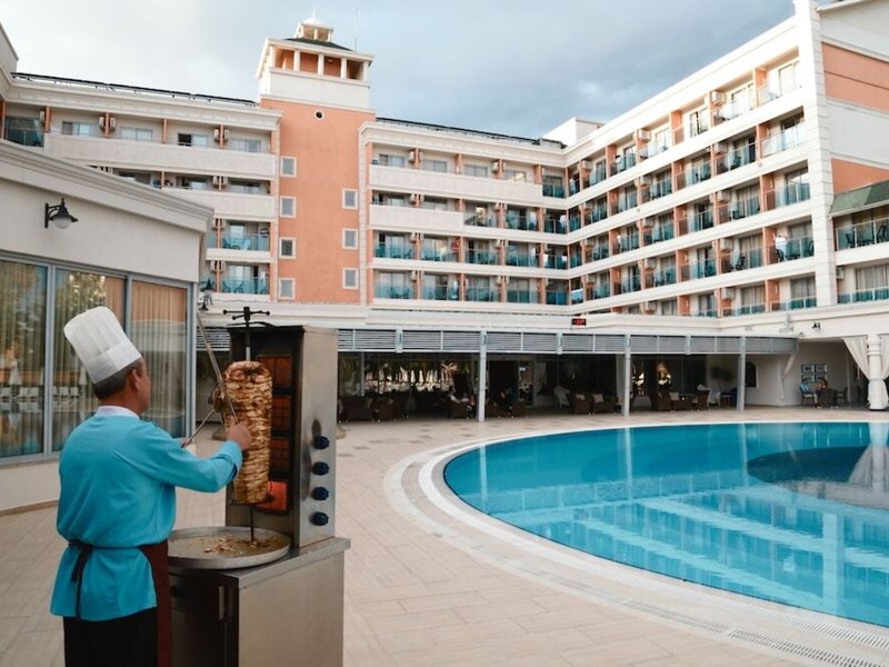 Insula Resort & Spa 12 - Outdoor Pool