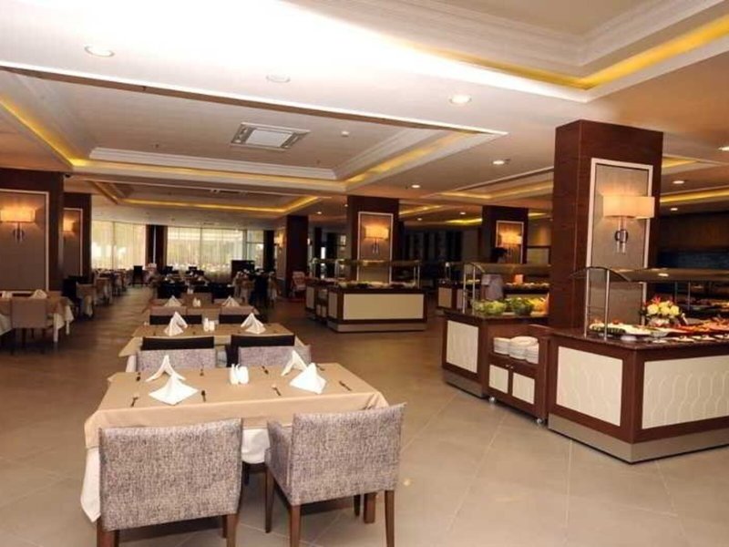 Insula Resort & Spa 30 - Restaurant