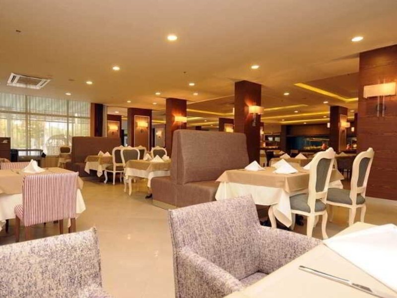 Insula Resort & Spa 33 - Restaurant