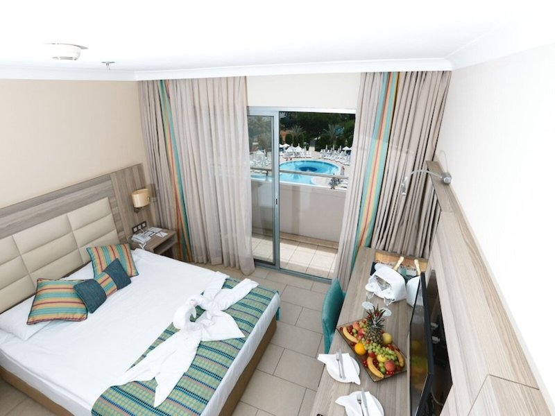 Insula Resort & Spa 48 - Room Example