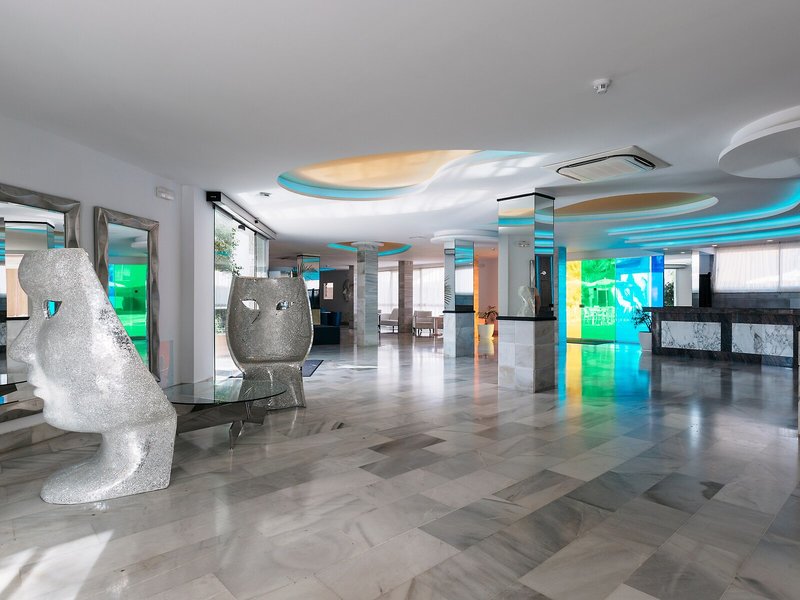 BelleVue Vistanova 16