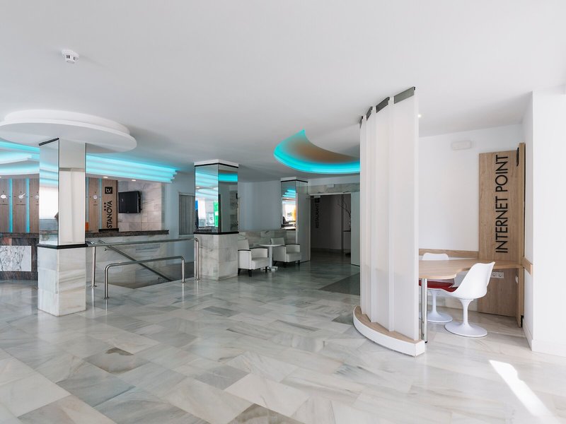 BelleVue Vistanova 18