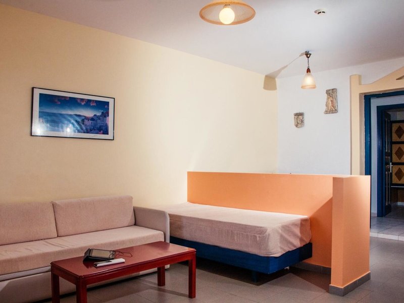 Limanaki Apartments 7