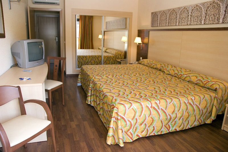 Best Alcázar Hotel & Apartamentos 3