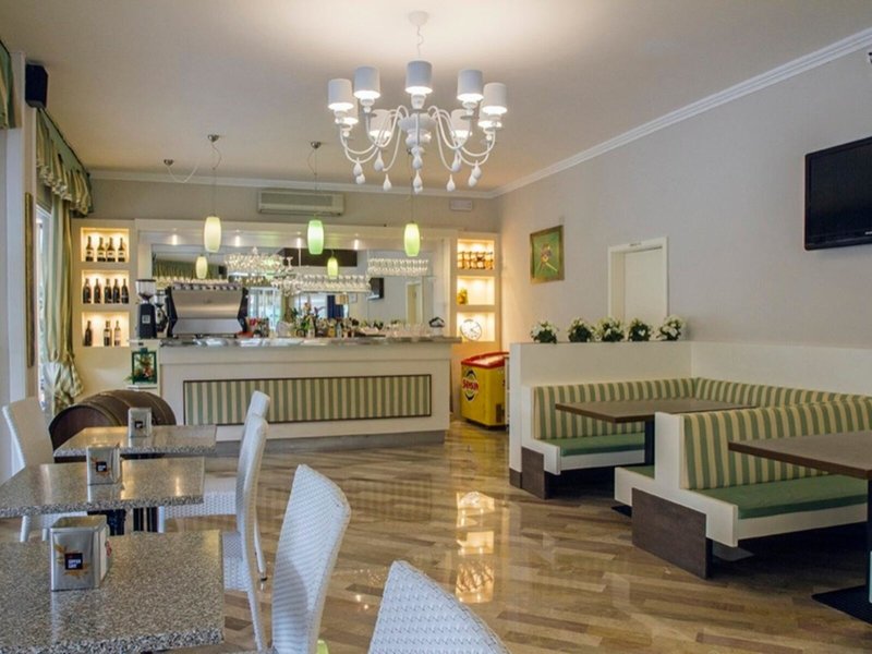 Hotel Villa Roma 7