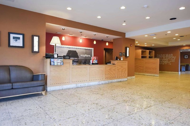 Hampton Inn at Manatee Bay 17