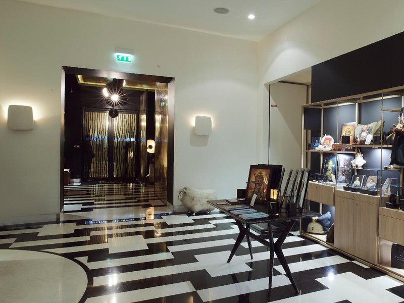 Marignan Champs-Elysees Paris 6