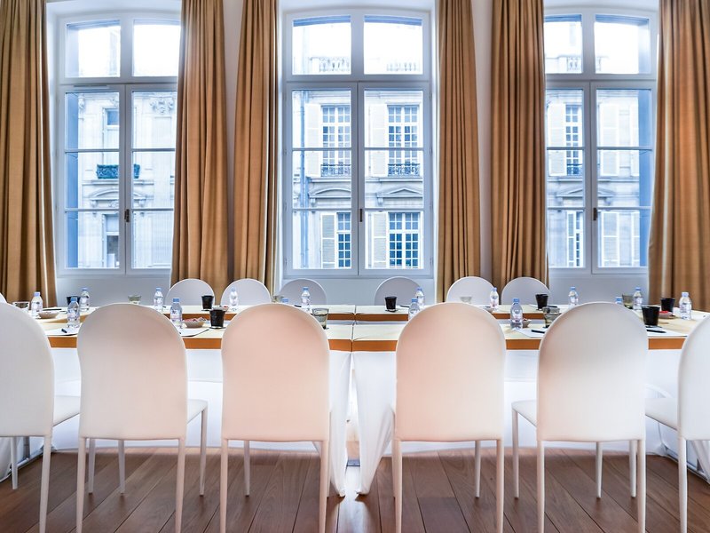 Marignan Champs-Elysees Paris 12