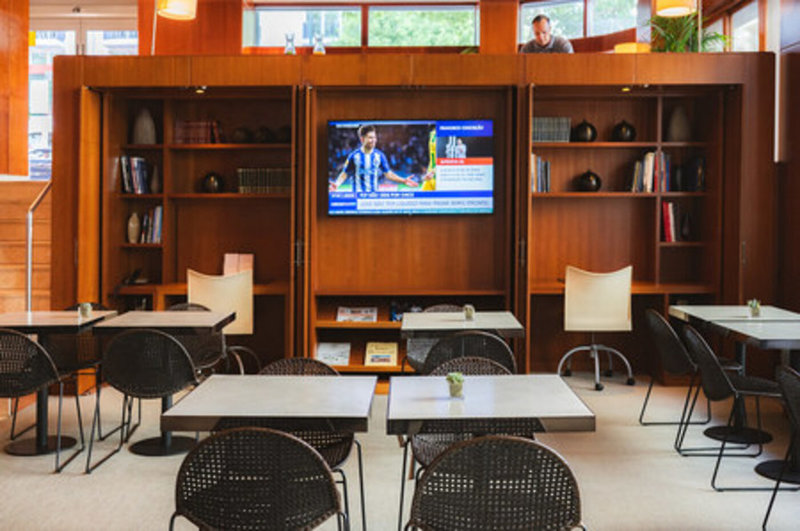 Dom Carlos Liberty 5