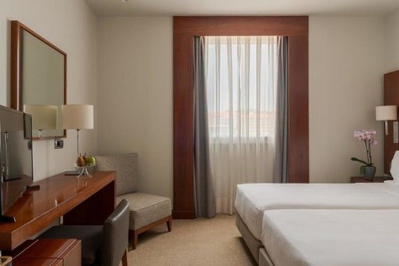 Dom Carlos Liberty 9